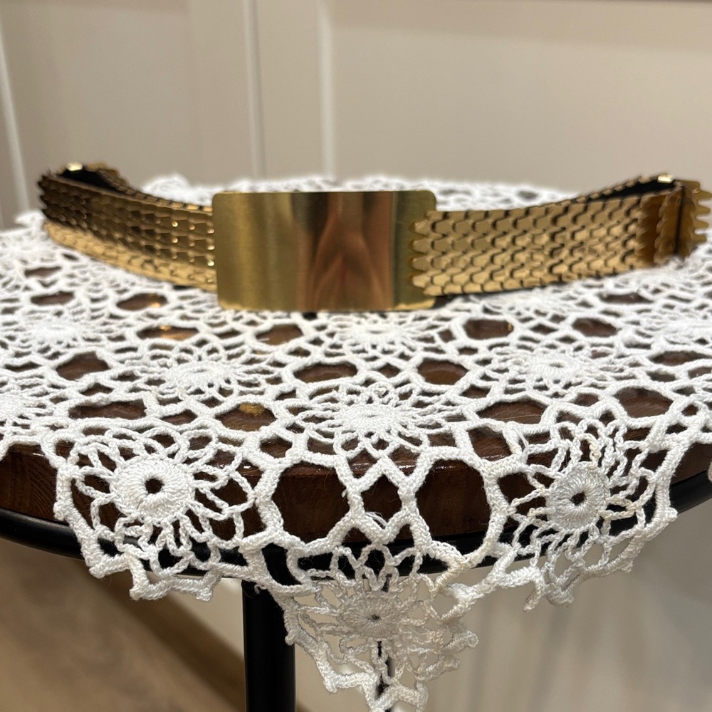 Elegant Gold Women's Belt